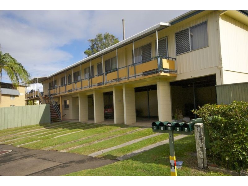 2/5 Moreton Parade, Kings Beach QLD 4551