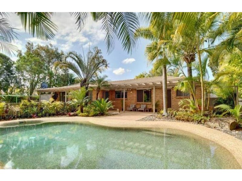 4 Woodroffe Street, Caloundra QLD 4551