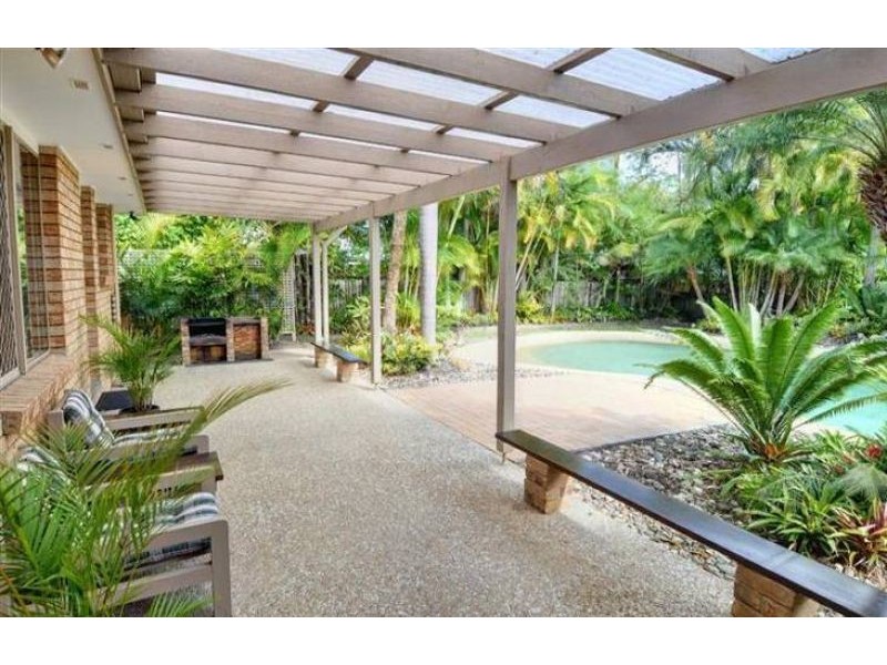 4 Woodroffe Street, Caloundra QLD 4551