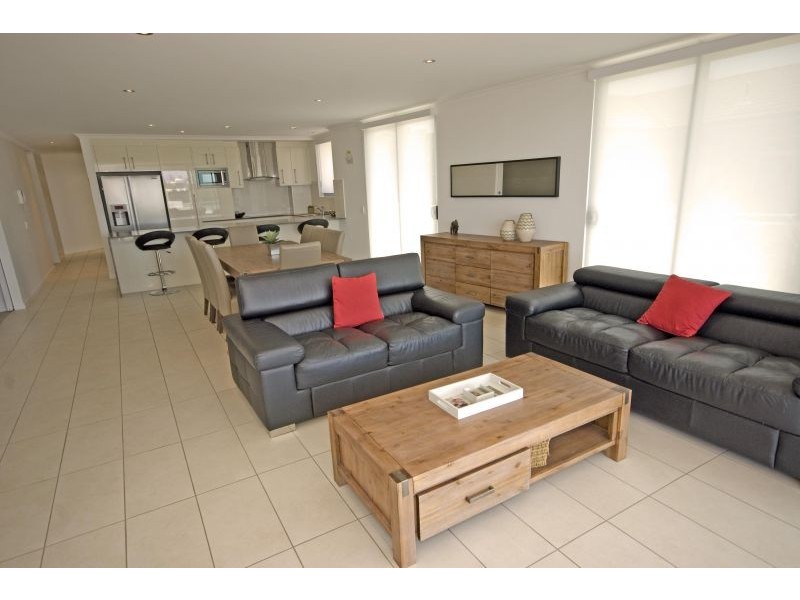 Kings Beach QLD 4551