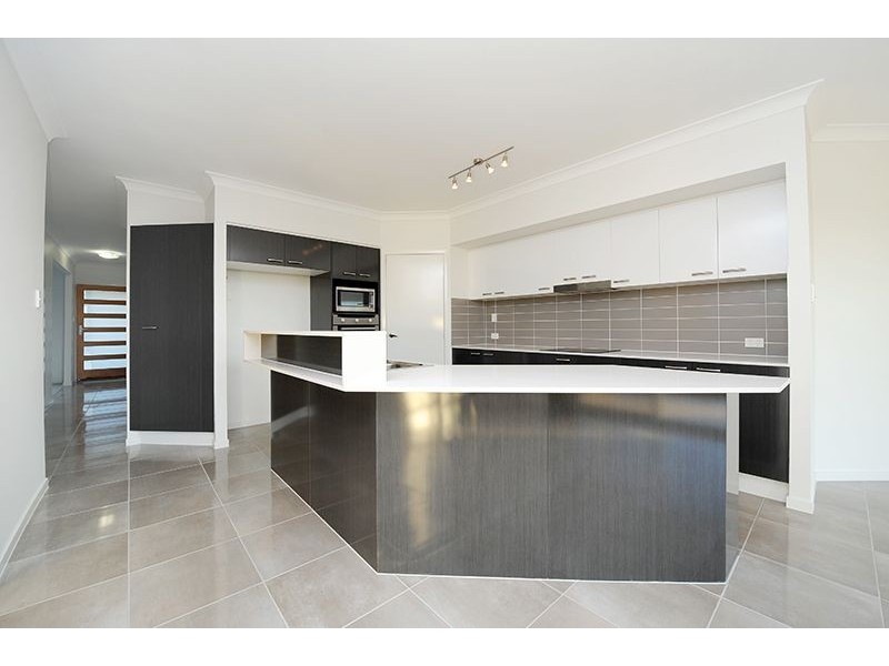 14 Forest View Way, Little Mountain QLD 4551