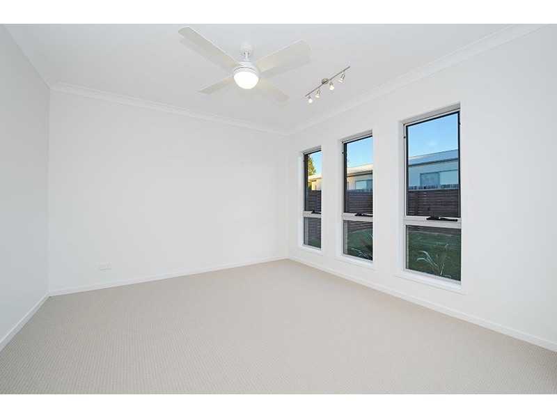 14 Forest View Way, Little Mountain QLD 4551