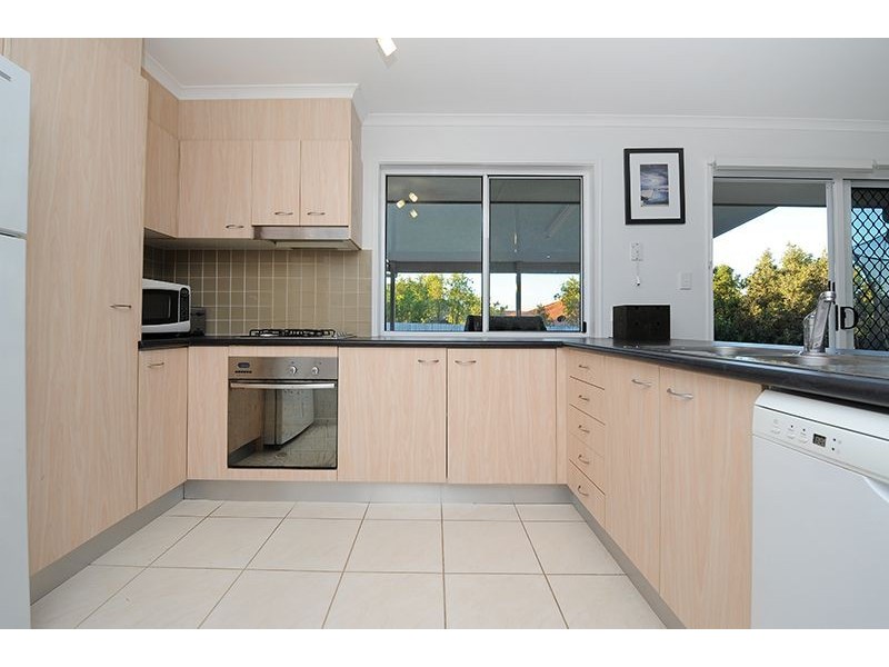 25 Anglia Place, Little Mountain QLD 4551