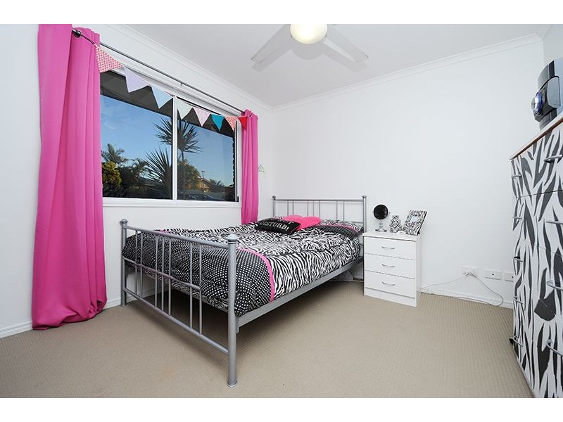 25 Anglia Place, Little Mountain QLD 4551