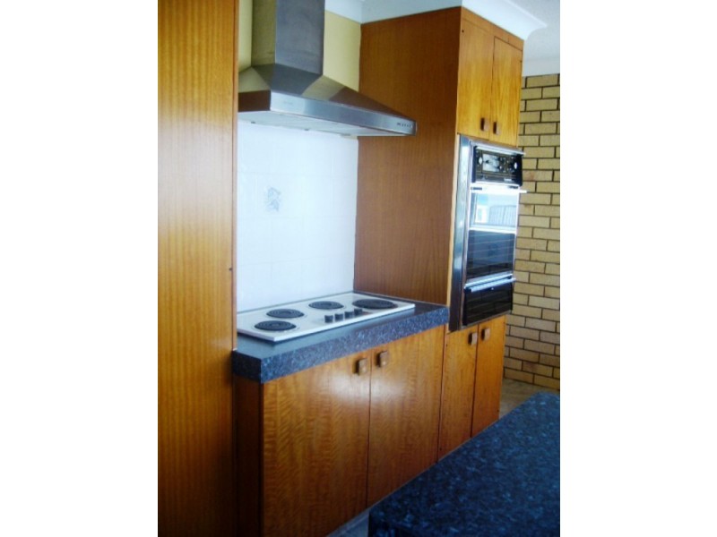 5-7 Mahia Tce, Kings Beach QLD 4551