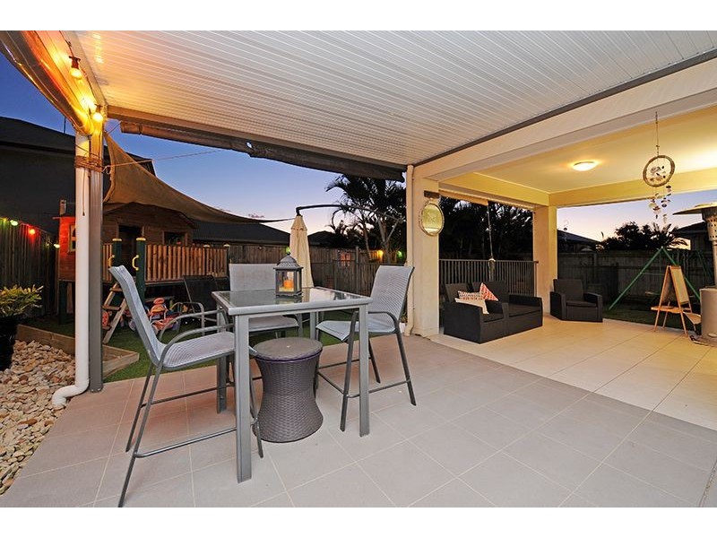 11 Tall Trees Way, Little Mountain QLD 4551
