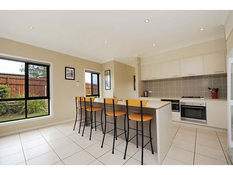 49 Hillview Crescent, Little Mountain QLD 4551