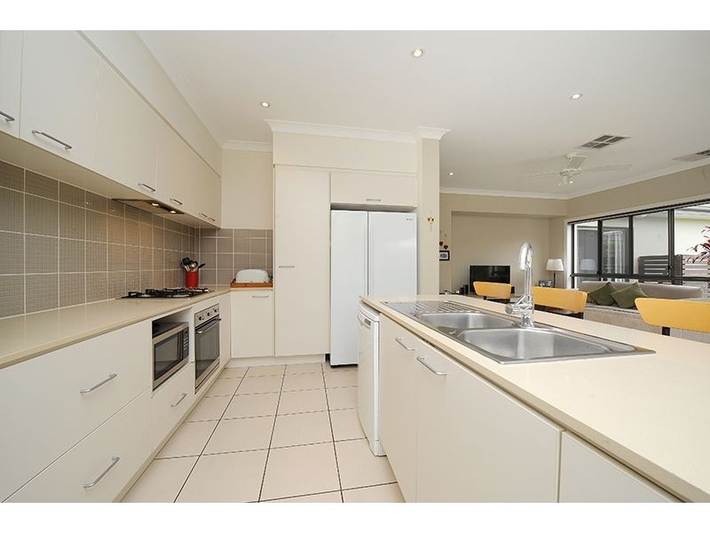 49 Hillview Crescent, Little Mountain QLD 4551