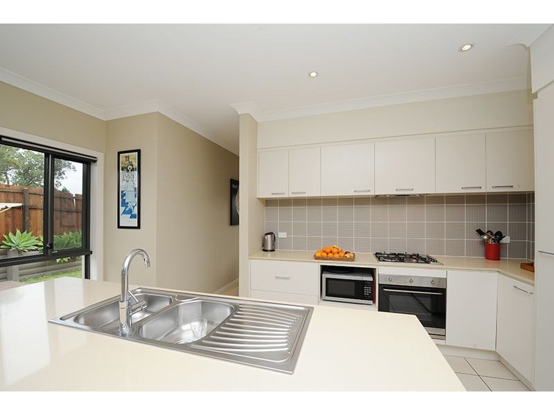 49 Hillview Crescent, Little Mountain QLD 4551