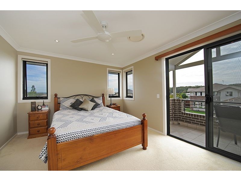 49 Hillview Crescent, Little Mountain QLD 4551