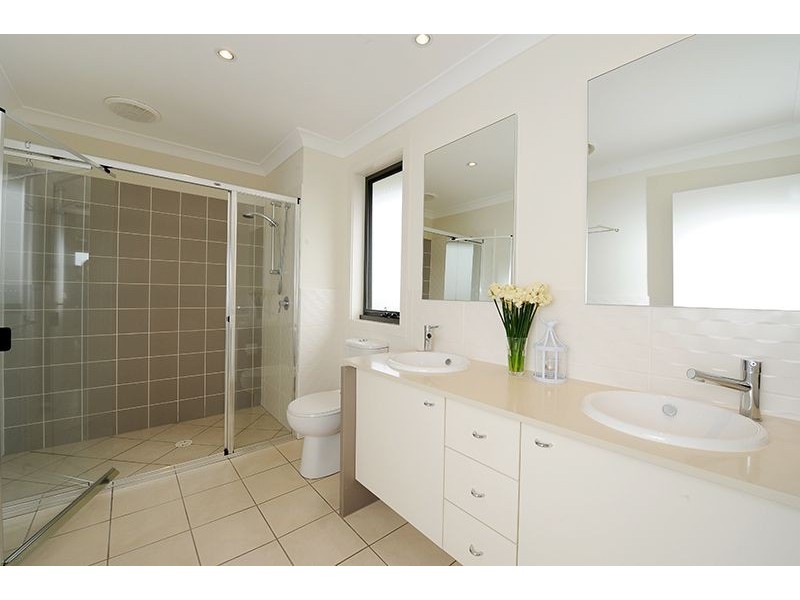 49 Hillview Crescent, Little Mountain QLD 4551