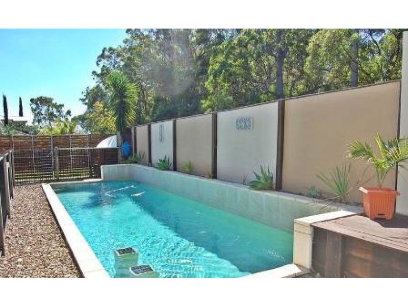 1 Gumview Place, Little Mountain QLD 4551
