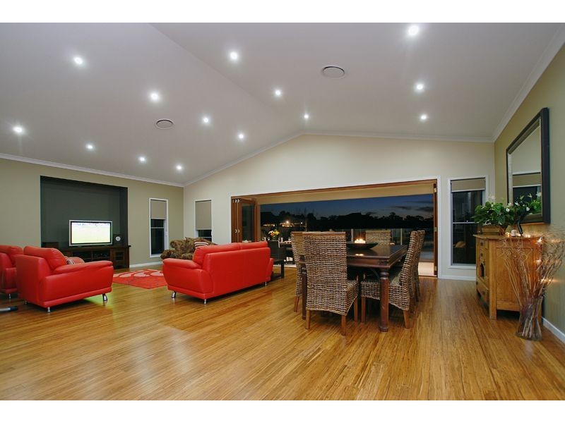 5 Francis Court, Pelican Waters QLD 4551