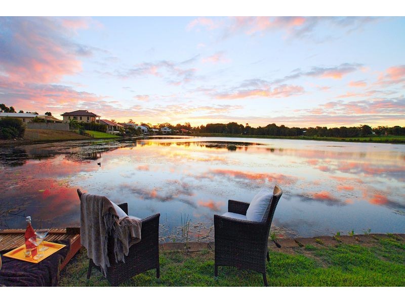 5 Francis Court, Pelican Waters QLD 4551