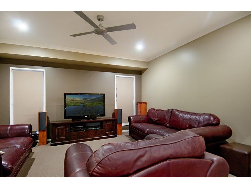 5 Francis Court, Pelican Waters QLD 4551