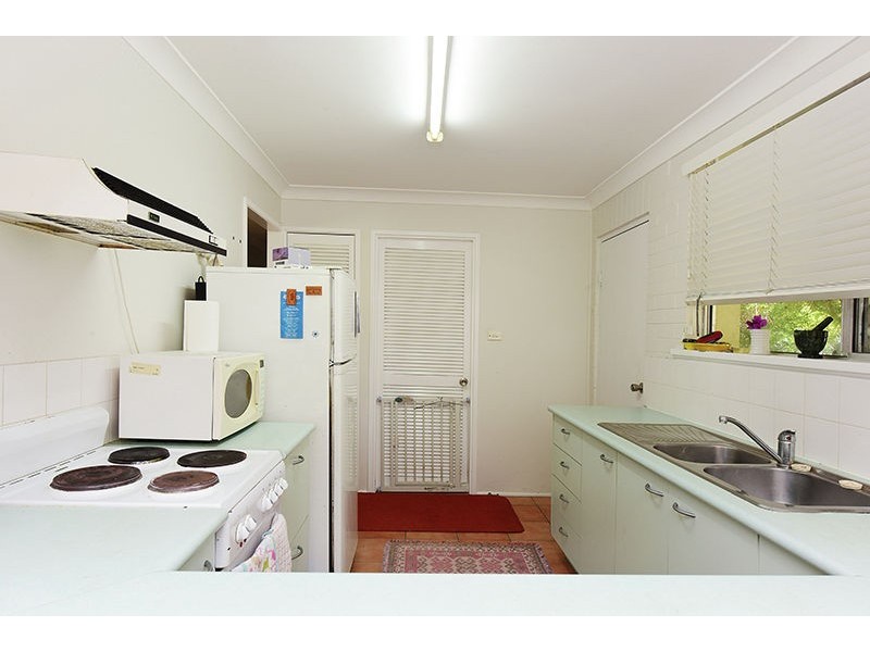 6 Drake Street, Golden Beach QLD 4551