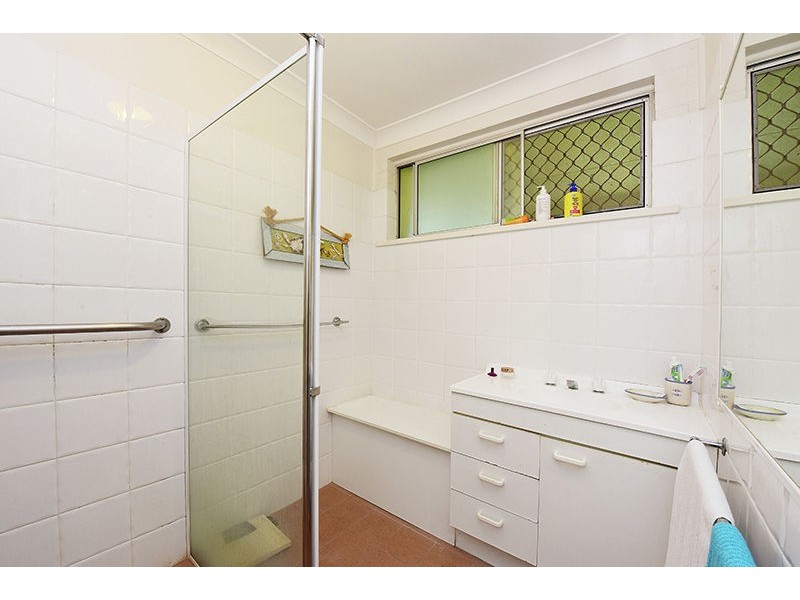 6 Drake Street, Golden Beach QLD 4551