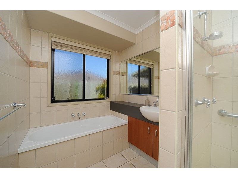 39 O’Reilly Drive, Caloundra West QLD 4551