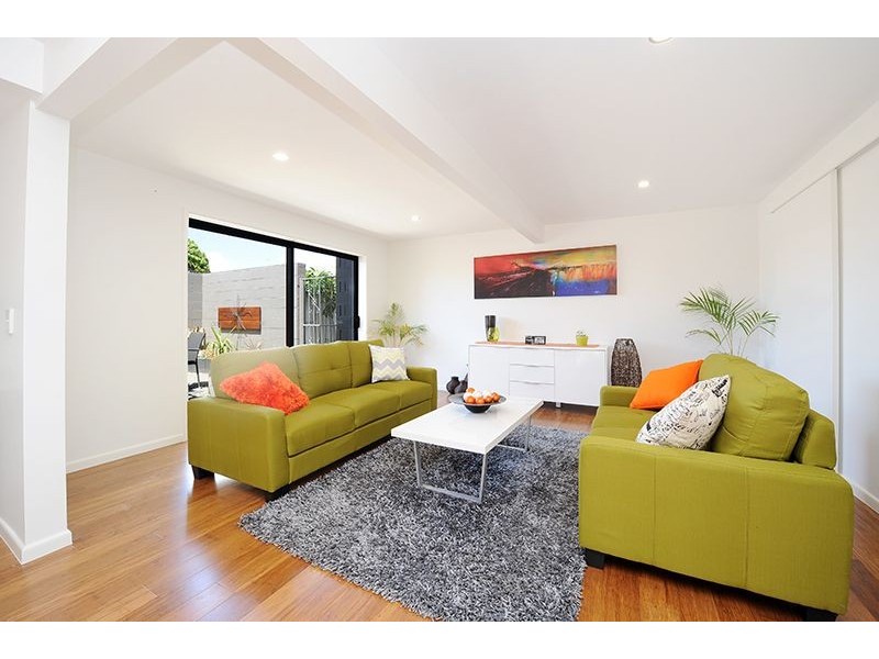 39 Elinya Street, Battery Hill QLD 4551