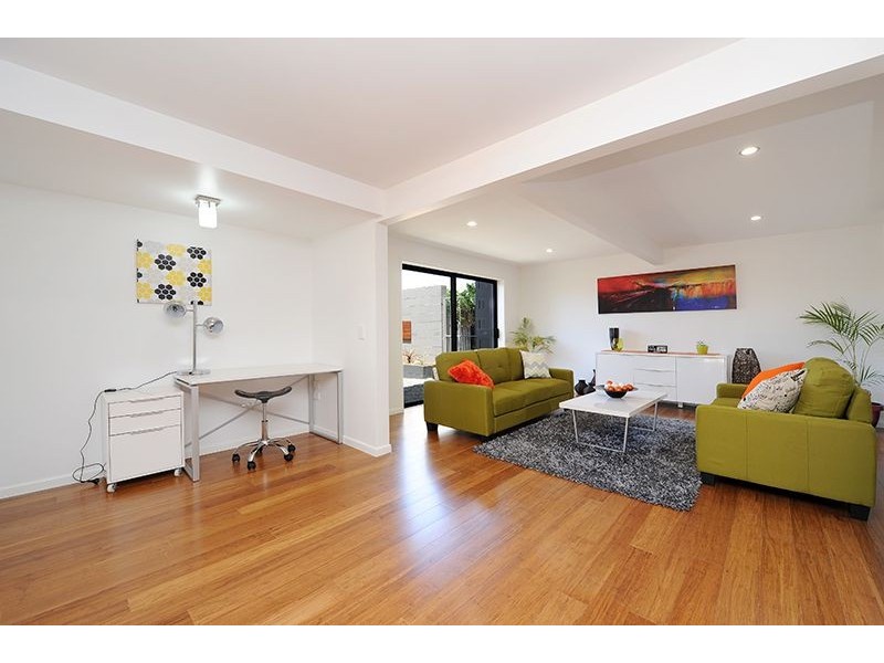 39 Elinya Street, Battery Hill QLD 4551