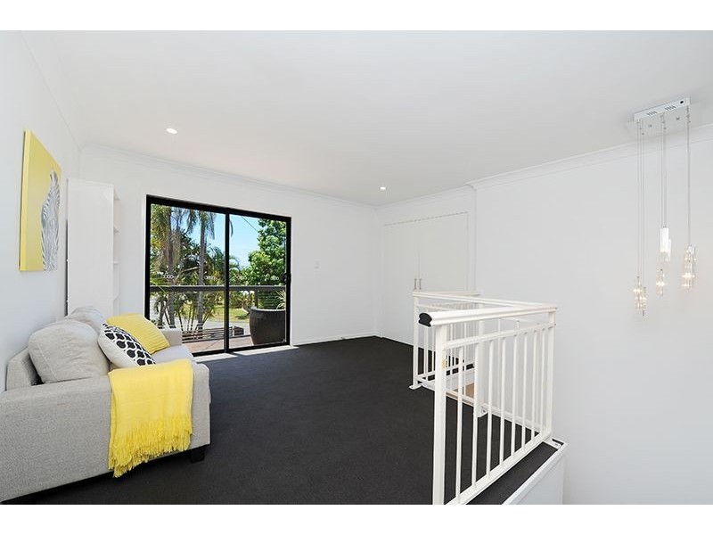 39 Elinya Street, Battery Hill QLD 4551