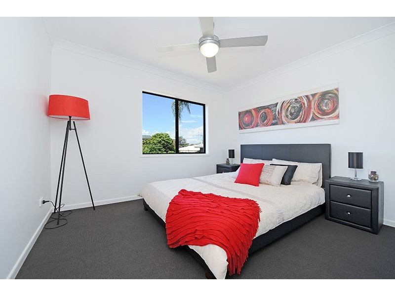 39 Elinya Street, Battery Hill QLD 4551