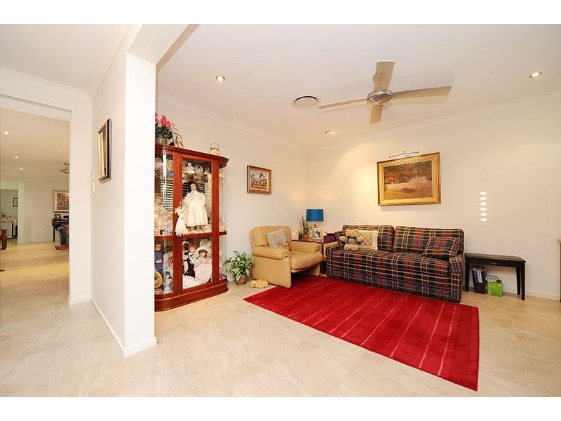 15 Acaciabark Place, Little Mountain QLD 4551