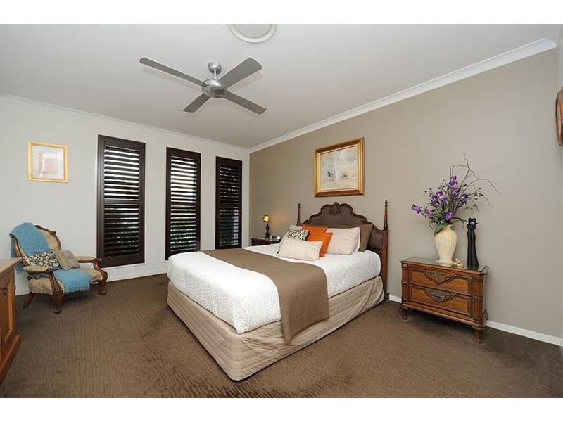 15 Acaciabark Place, Little Mountain QLD 4551