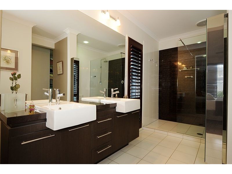 15 Acaciabark Place, Little Mountain QLD 4551