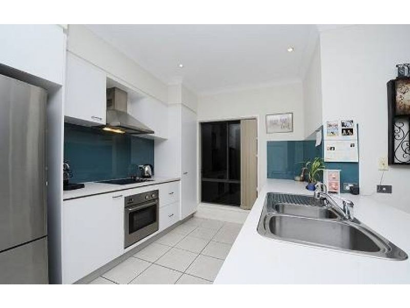 11 Tall Trees Way, Little Mountain QLD 4551