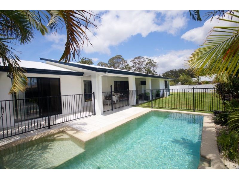 21 Somerset Lane, Little Mountain QLD 4551
