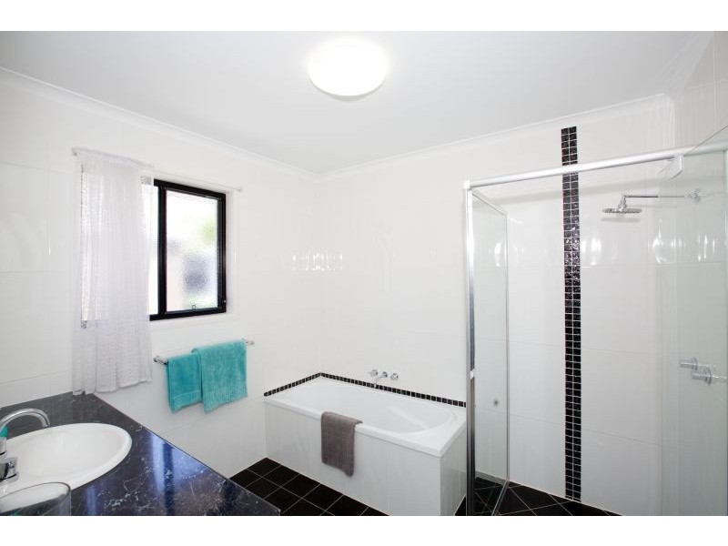 21 Somerset Lane, Little Mountain QLD 4551