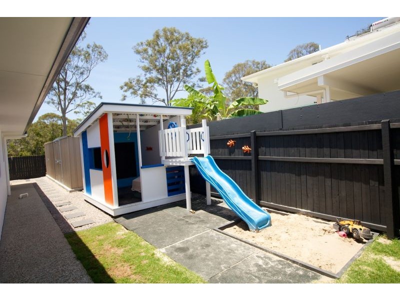 21 Somerset Lane, Little Mountain QLD 4551