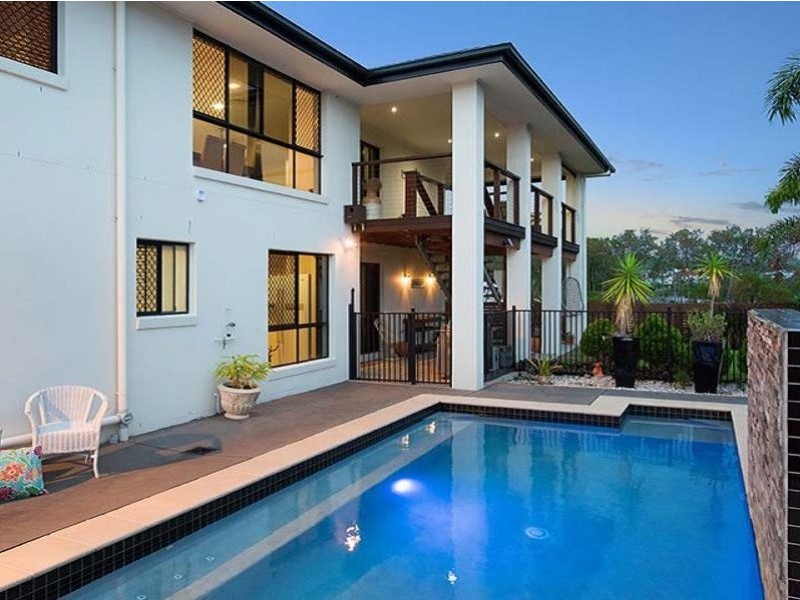 5 Pine Ridge Place, Little Mountain QLD 4551