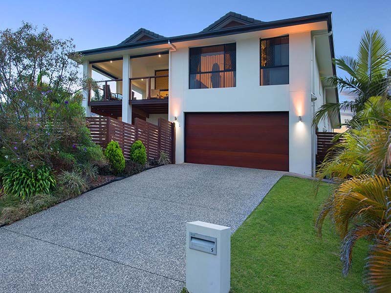 5 Pine Ridge Place, Little Mountain QLD 4551