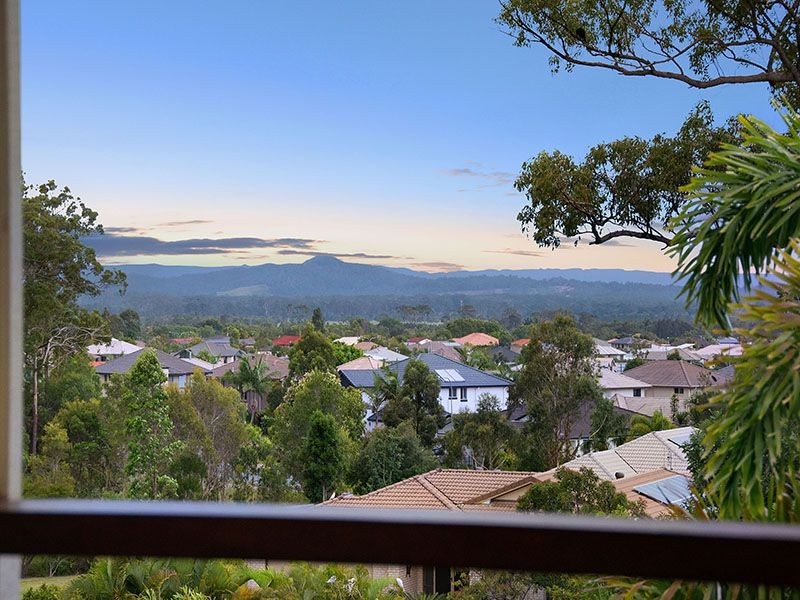 5 Pine Ridge Place, Little Mountain QLD 4551