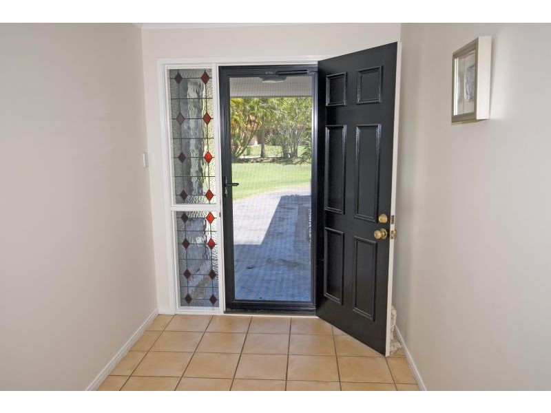 8 Bluegrass, Little Mountain QLD 4551