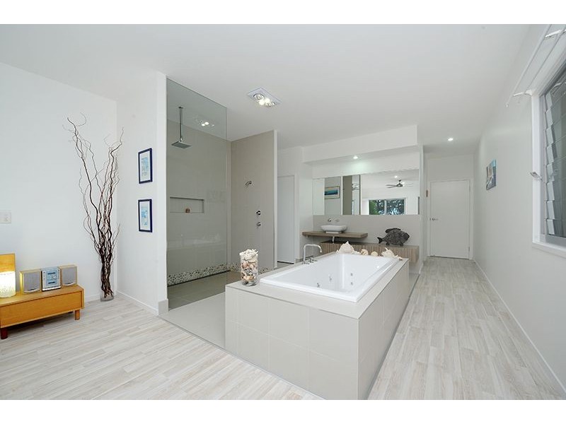 9 Dicky Beach Close, Dicky Beach QLD 4551