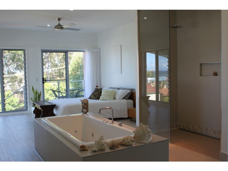 9 Dicky Beach Close, Dicky Beach QLD 4551