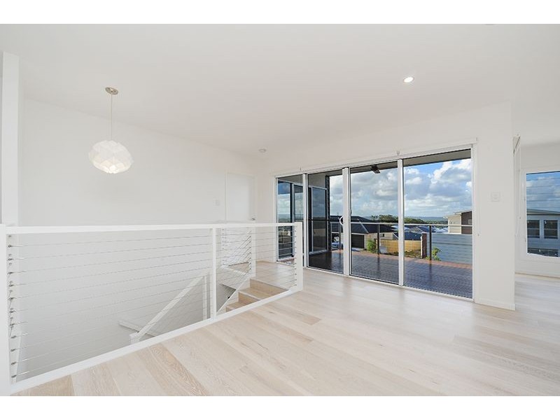 21 Highland Terrace, Little Mountain QLD 4551