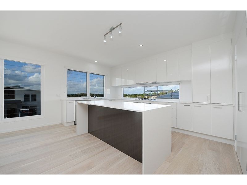 21 Highland Terrace, Little Mountain QLD 4551