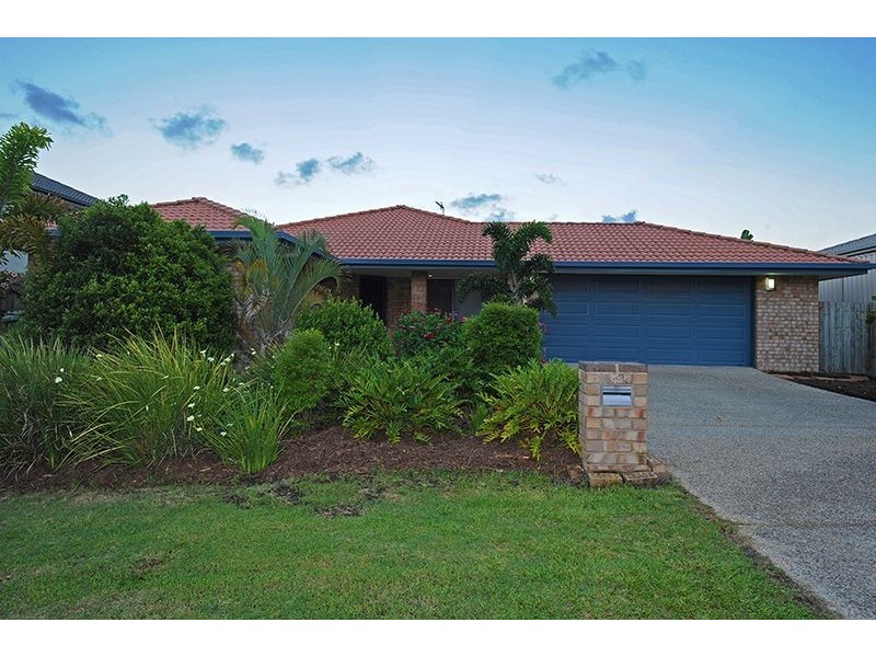 30 Hillview Crescent, Little Mountain QLD 4551