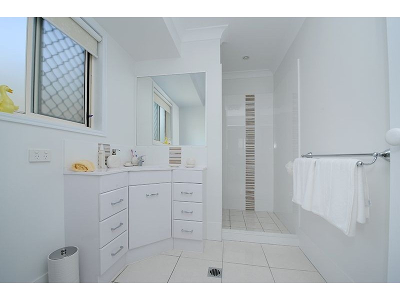37 High Park Crescent, Little Mountain QLD 4551