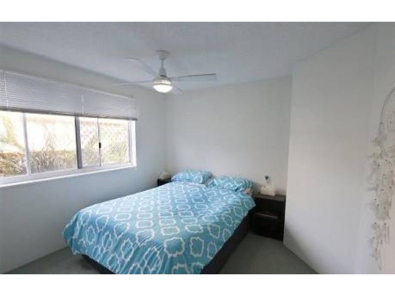 unit 10/33 Burgess Street, Kings Beach QLD 4551