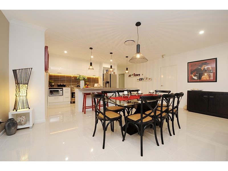 3 Leeside Street, Little Mountain QLD 4551