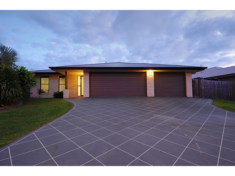 13 Forest View Way, Little Mountain QLD 4551