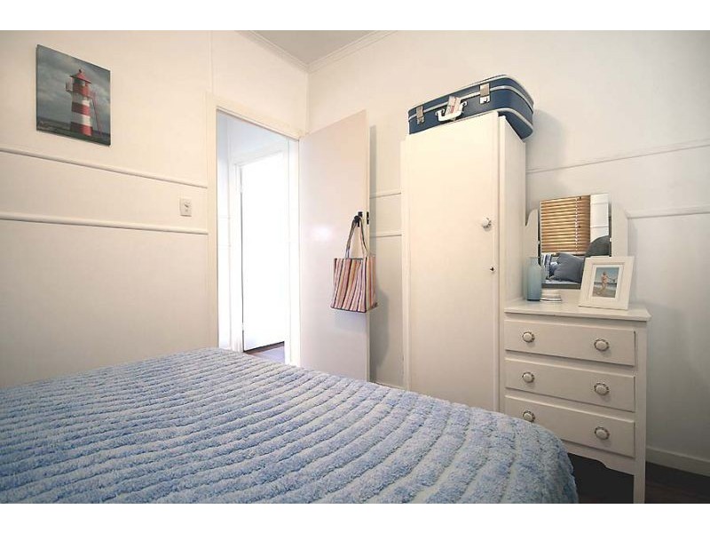41 Palmer Ave, Golden Beach QLD 4551