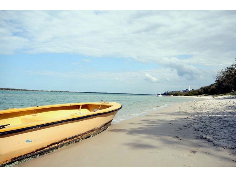 41 Palmer Ave, Golden Beach QLD 4551