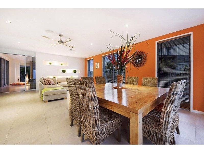 13 Middle Creek Rd, Little Mountain QLD 4551