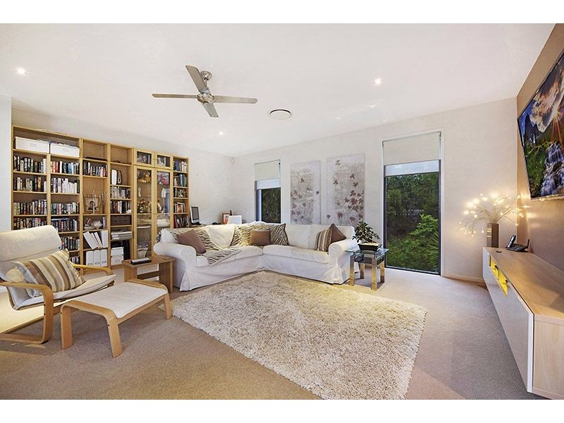 13 Middle Creek Rd, Little Mountain QLD 4551